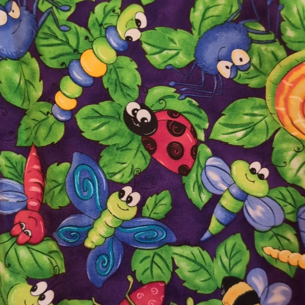 🐞 PEACHES Button Front Nursing Medical Scrub Top.Lady Bug. Bee. Butterfly. - Picture 9 of 16